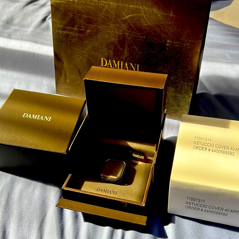 Damiani Apple Watch cover